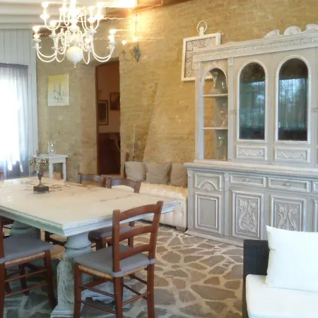 Вилла La Casa D'ambra Torre A Castello